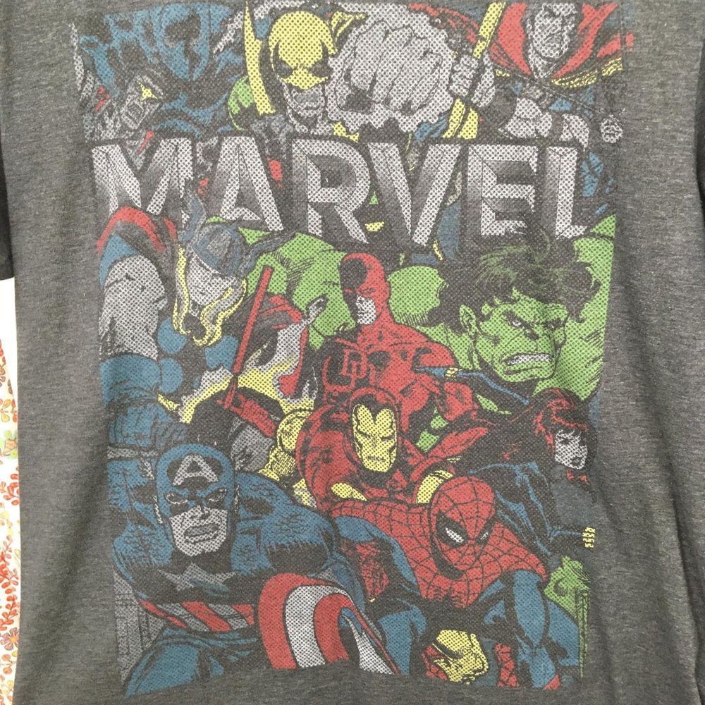 Marvel Comics Avengers Team T-shirt, Size XL, Heathered Gray